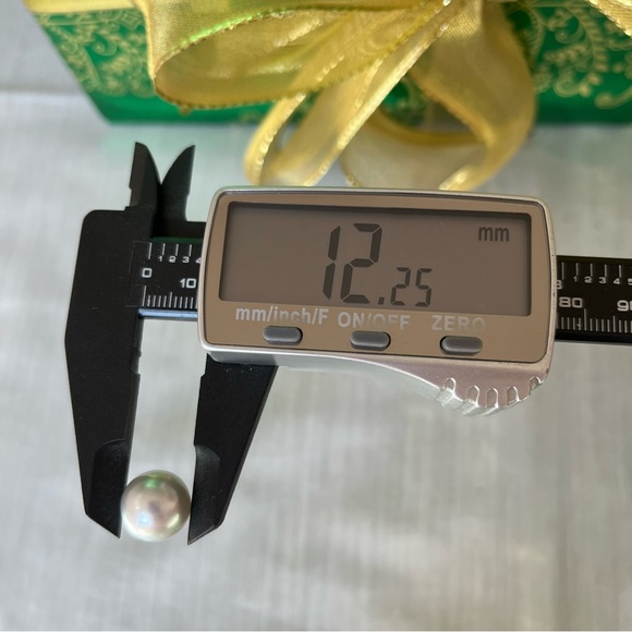 South Sea pearl earrings - Picture 7 of 12